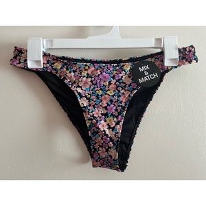 Floral bikini bottoms! Size large but can fit a medium! BRAND NEW WITH TAGS!